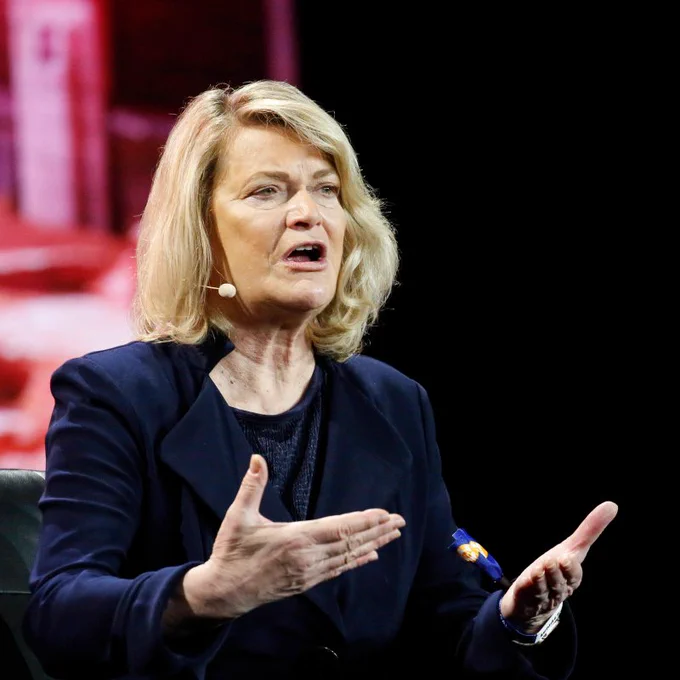 🚨Bureau : Cynthia Lummis non si ricandida: incertezze per il progetto di legge sul Strategic Bitcoin Reserve