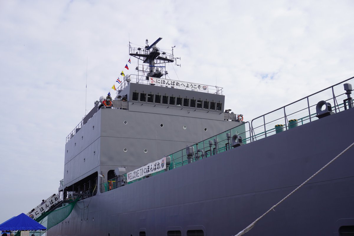 新しいお船を
正面から下船できるのは新鮮