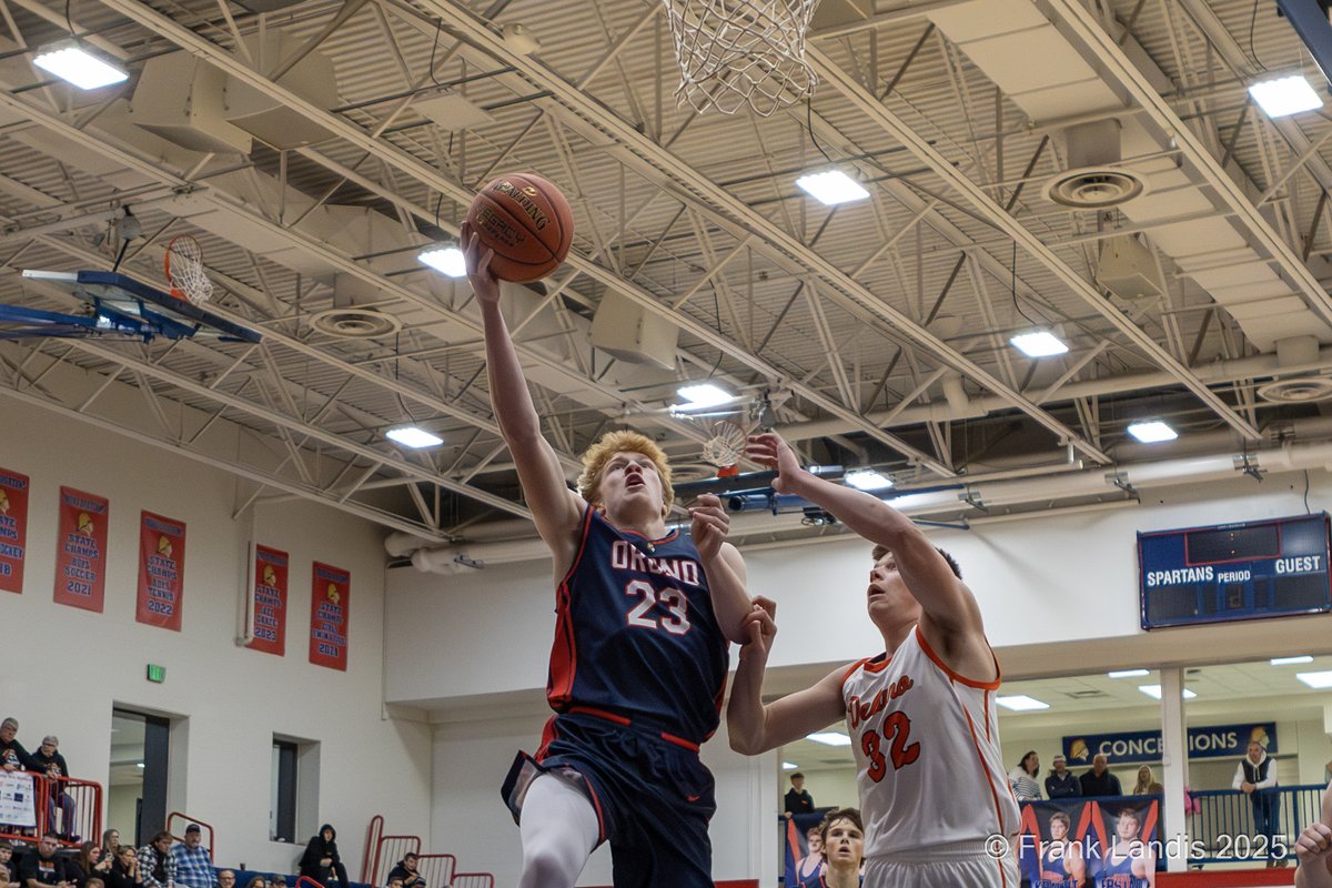 frank_landis's tweet image. Orono Boys’ Basketball Dominates Delano in Decisive Win
The Orono boys’ basketball team delivered a commanding performance against Delano, securing a resounding victory with a final score of 82-59. Throughout the game, Orono maintained control, never trailing and at one point…