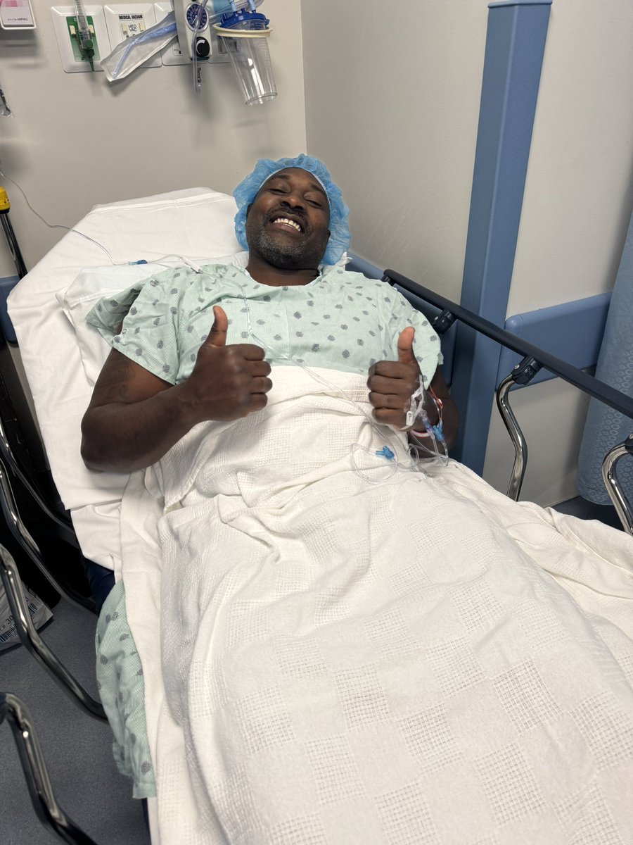 marcelluswiley's tweet image. Please keep me in your prayers as I head into my total hip replacement surgery — aiming for a healthy, smooth, and successful outcome.

No, I’m not trying to pull a Philip Rivers comeback 😄 — but if I can get back to being “Big Usher” on the dance floor, I’ll take that as a…