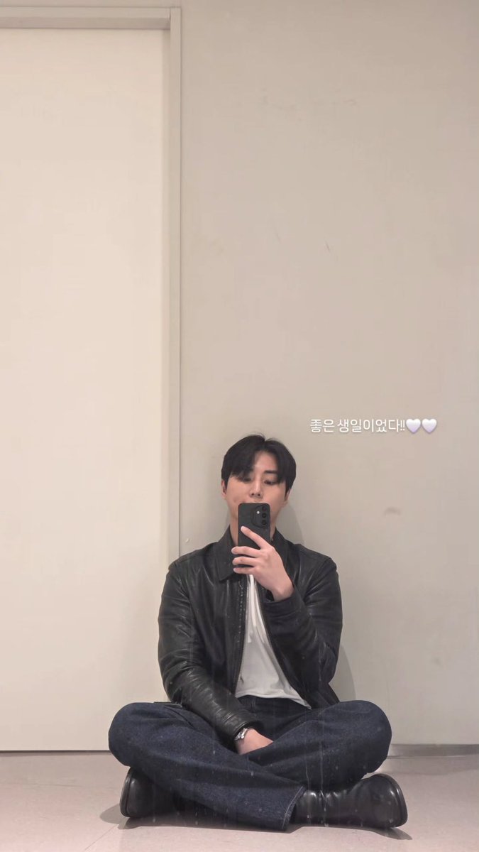 mrsjungchanwoo's tweet photo. YoungK’s instagram story update🥹

🦊it was a great birthday!!🤍🤍 https://t.co/jCOGXYFOxI