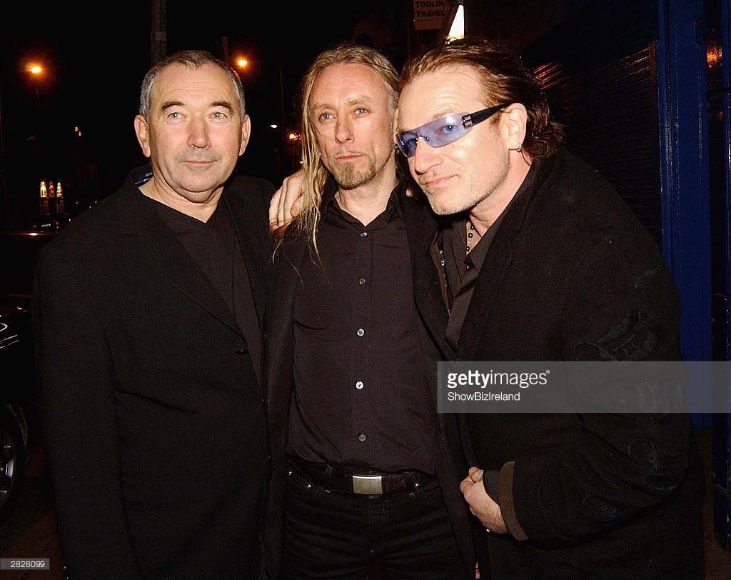 [U2 On This Day] 20 de Dezembro | December 20 

u2-timeline.blogspot.com/2015/12/1220.h…

#OTD #OnThisDay #U2History