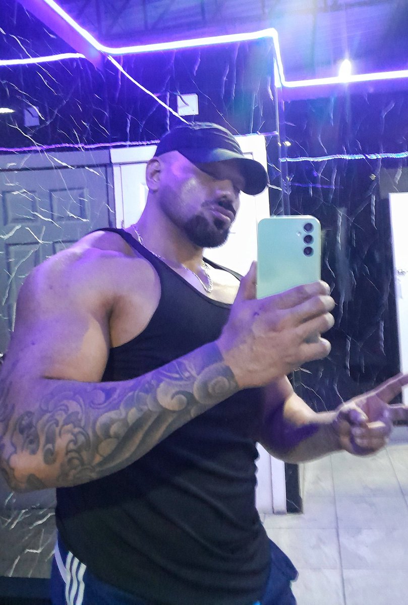 800phantom's tweet image. everything's temporary whatever