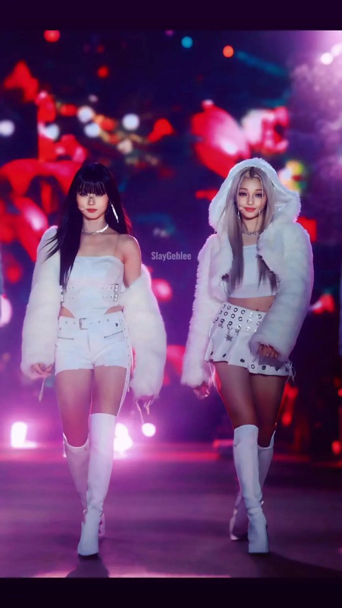 kotorukaaa's tweet photo. a year ago today at the 2024 KBS Gayo Daejeon, THE iconic hyeonju and gehlee photo came to life 💅🏼 https://t.co/ZTz71eaYLA