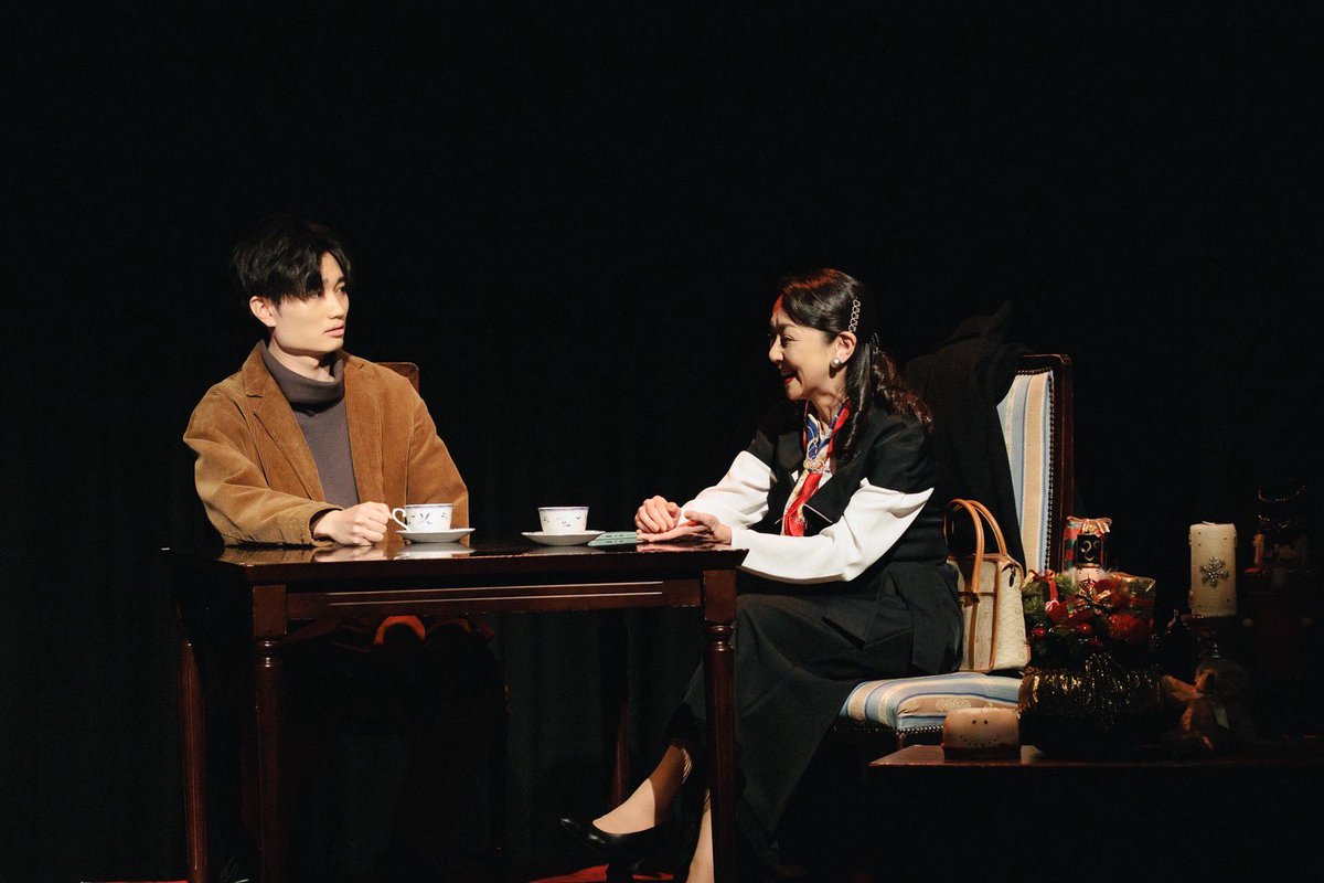 AlexandriteSTG's tweet photo. ⠀/／
🗣千秋楽です🧑‍🎄
   \＼

舞台『25Magic』
https://t.co/Mk88G0HVjK
劇場・新宿村LIVE
演出・中村優希

《Ruby》
12/20(土)18:00
受付開始/開場
17:15

上演⏰2時間10分
1幕55分/休憩10分/2幕65分
※面会・差入れなし
※当日券あり

絶賛上演中の本作品
最終回お見逃しなく🎄

#アレステ #25Magic https://t.co/BAkU43S8IW