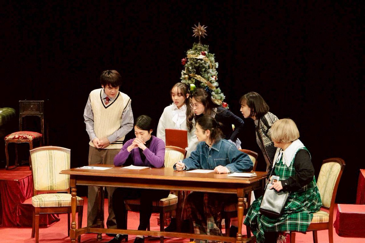 AlexandriteSTG's tweet photo. ⠀/／
🗣千秋楽です🧑‍🎄
   \＼

舞台『25Magic』
https://t.co/Mk88G0HVjK
劇場・新宿村LIVE
演出・中村優希

《Ruby》
12/20(土)18:00
受付開始/開場
17:15

上演⏰2時間10分
1幕55分/休憩10分/2幕65分
※面会・差入れなし
※当日券あり

絶賛上演中の本作品
最終回お見逃しなく🎄

#アレステ #25Magic https://t.co/BAkU43S8IW