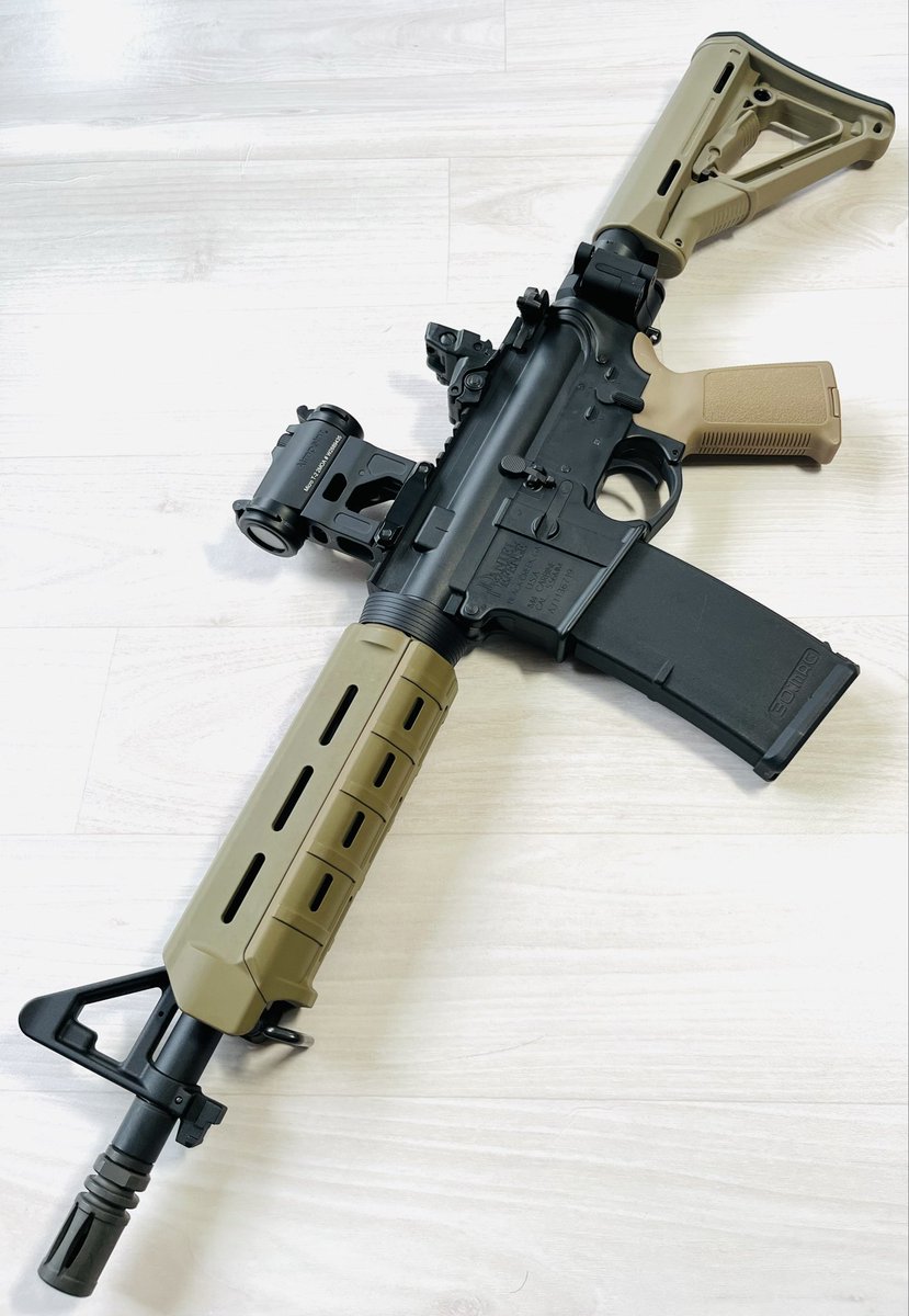 タニオコバM4モデルガン、ダニエルディフェンス MOE 10.5inポキモデル