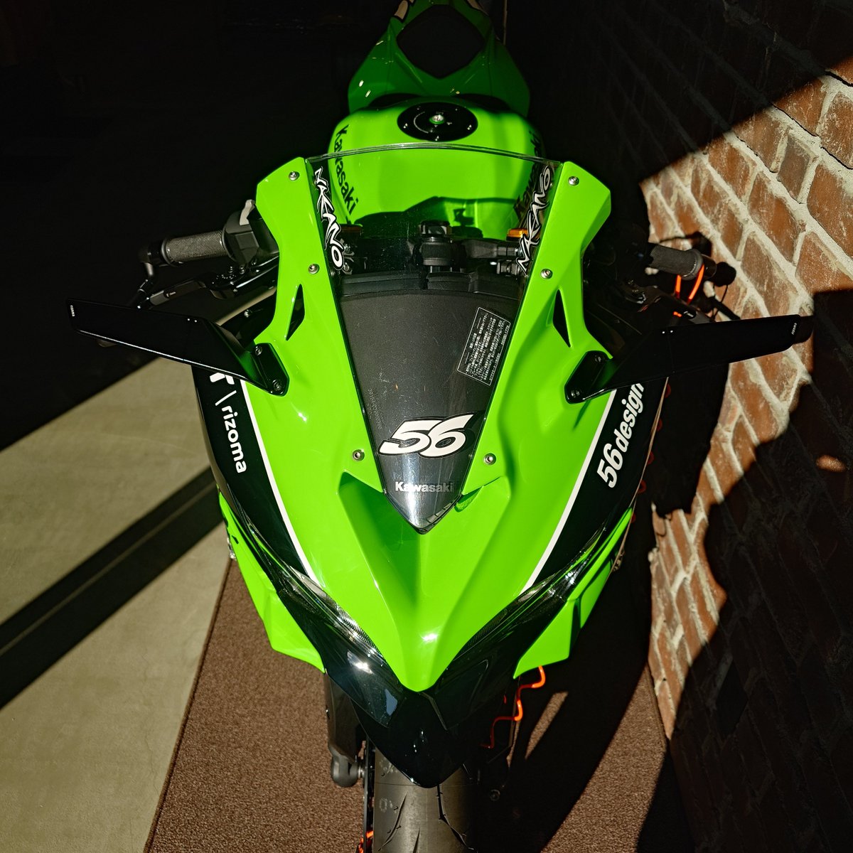展示車両が新しくなりました!! Kawasaki ZX-25R 中野真矢さんの現役