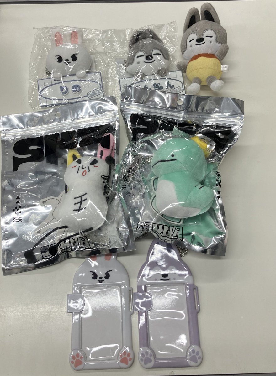 Stray Kids バッグチャーム, サウナハット,ヘアクリップ,トレカ Stray Kids バッグチャーム, サウナハット,ヘアクリップ,トレカ