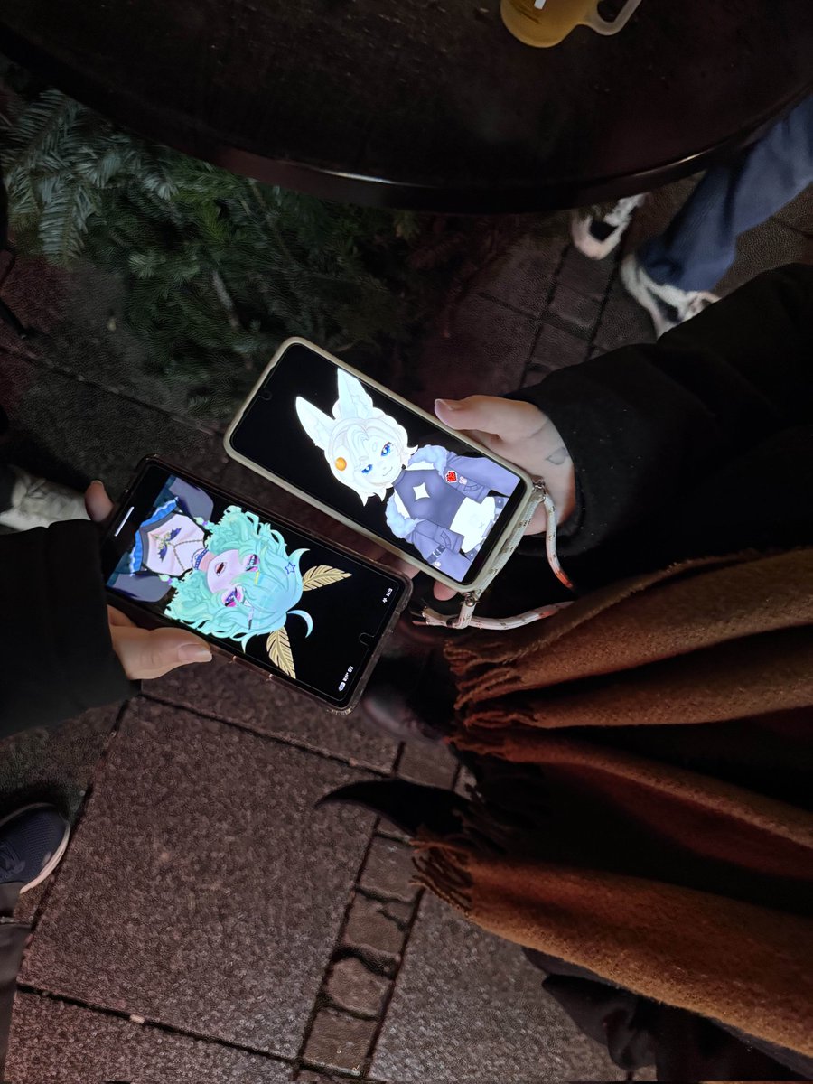 First lil wifey meet up 🥹
so glad i found you this year on a random stream day XD and can call you my friend 🥰 luvs yu <a href="/NocturnalStella/">✨𝑺𝒕𝒆𝒍𝒍𝒂 𝑵𝒐𝒄𝒕𝒖𝒓𝒏𝒆✨</a>   
christmas market was funny 😂✨️

#Vtuber #Vtubers #VtubersEN #Christmas2025