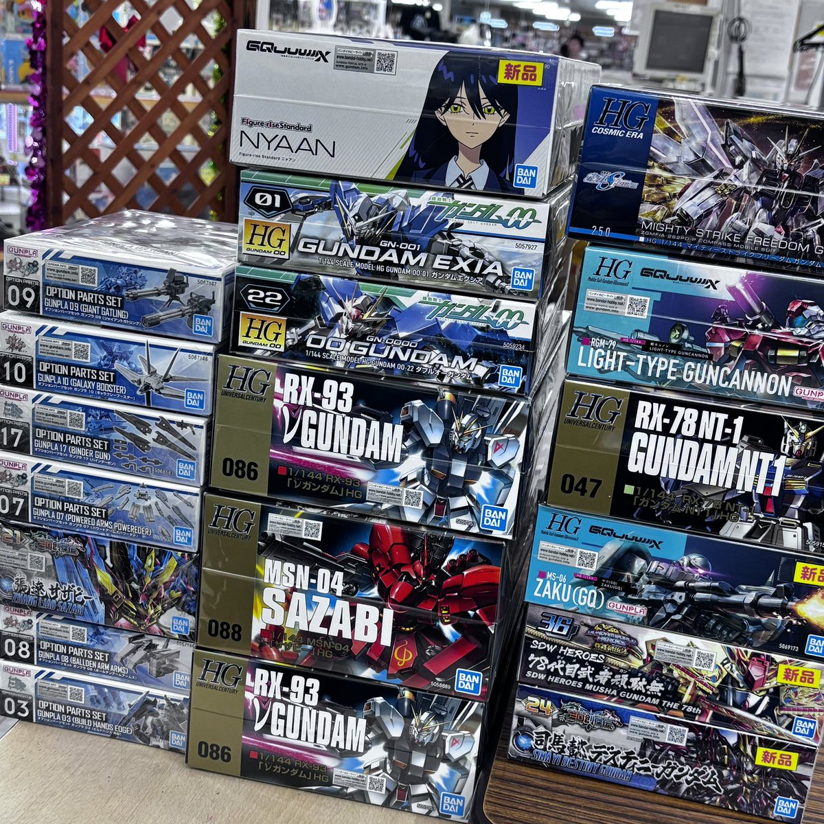 こんにちは♪ 3R STORE 防府店です。 本日入荷いたしました、ガンプラ
