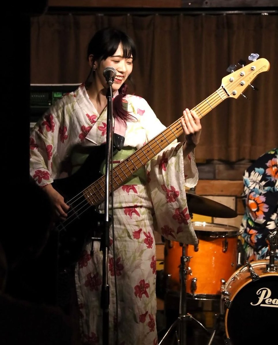 ⭐️ はらちゃんです お腹出てたから編集で凹ませた‼️