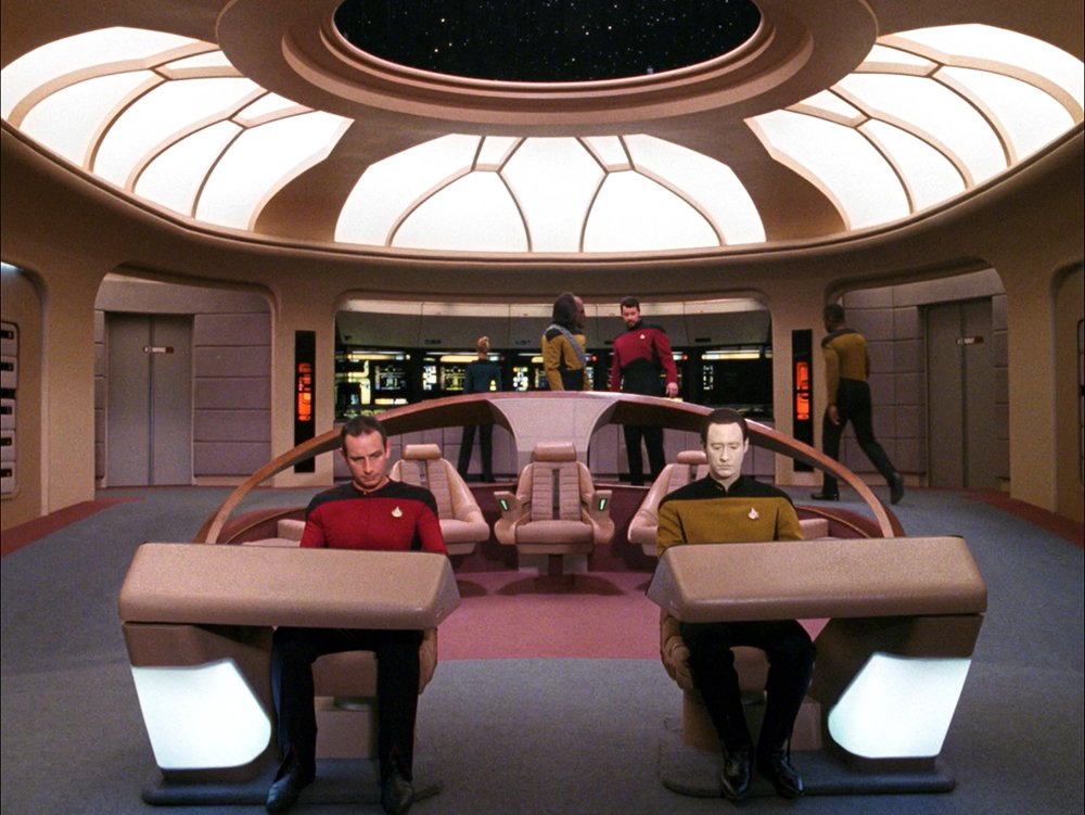QuetzalPhoenix's tweet image. Star Trek built a universe on this concept:

It is a comfy show for comfy times. Watch a random TNG episode after season 2, order doesn't matter

The carpeted floor, the constant low level hum, the lights-

Pretend it's a school night &amp;amp; you can watch one more before bedtime...