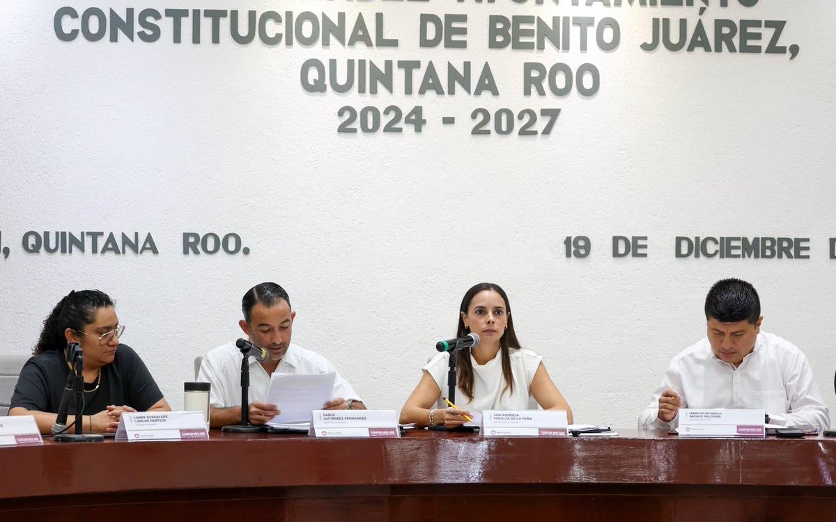 Al realizarse la Décima Séptima Sesión Extraordinaria, encabezada por la Presidenta Municipal, Ana Paty Peralta, el Cabildo de Benito Juárez aprobó por unanimidad la garantía para que todos los órdenes de gobierno implementen políticas públicas de simplificación administrativa y