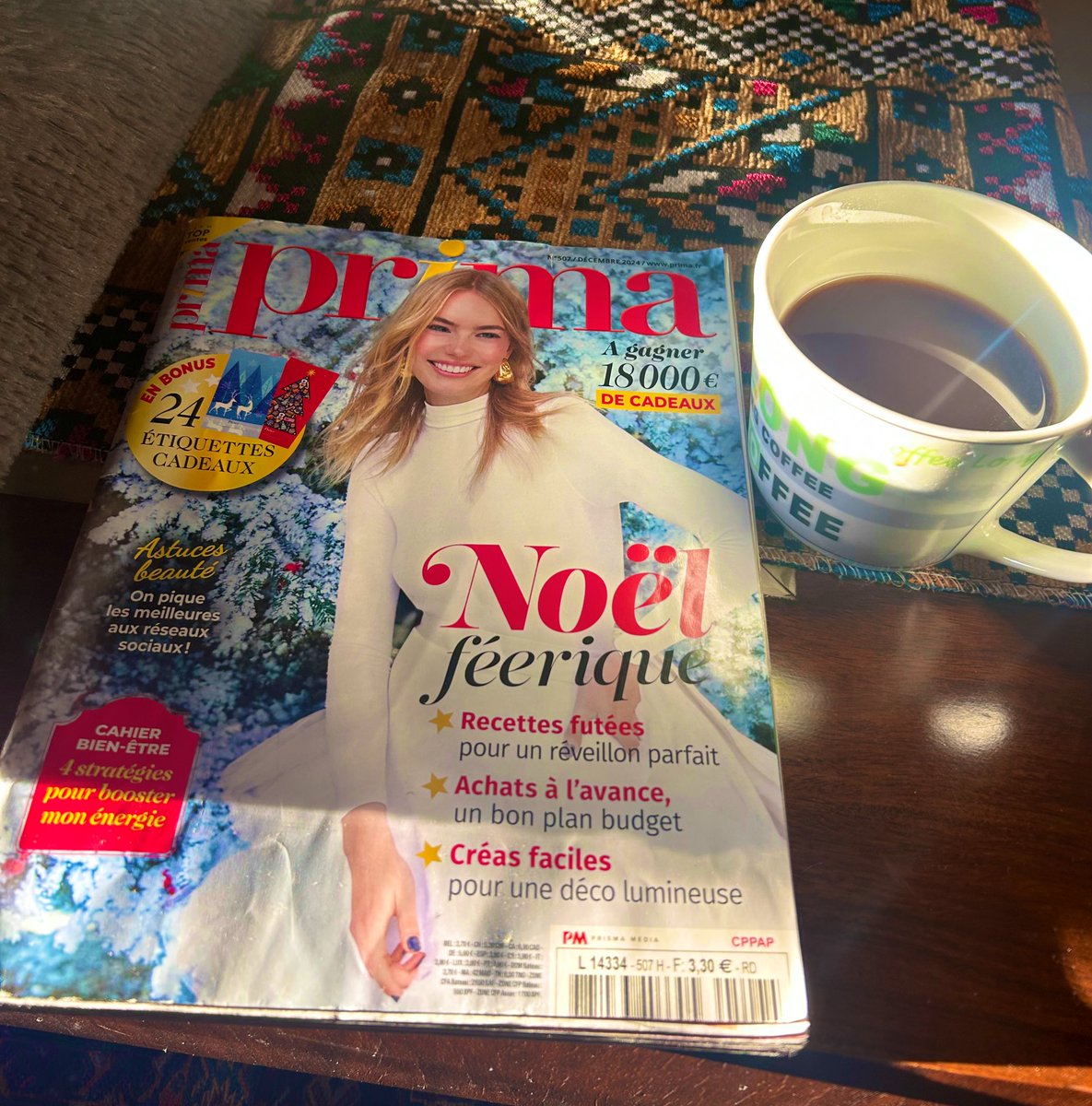 I LOVE reading magazines • 
In hard copy • 
Where I can turn pages •

The classic vintage way 🌟