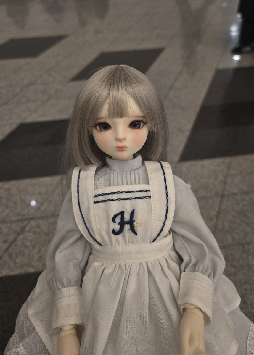 행사장 잠시 있다가 지금은 나왔어요! 오랜만에 인형을 데리고 왔더니 지쳐서 일찍 돌아갑니다... 다들 수고하셨어요!