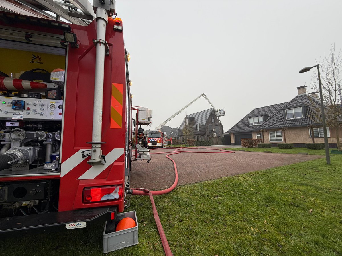 112 melding Dakbrand in woning Franeker