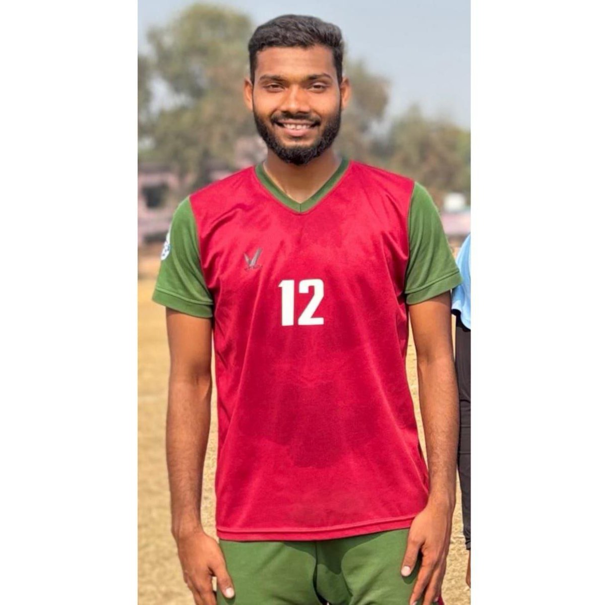 #बिहार #मुंगेर: सदर प्रखंड के मुबारकचक निवासी तौहीद अहमद को बिहार इलेवन फुटबॉल टीम का कप्तान बनाया गया है। उनका चौथी बार संतोष ट्रॉफी के लिए चयन हुआ है। 

<a href="/airnewsalerts/">All India Radio News</a> <a href="/ddnewsBihar/">DD News Bihar | डीडी न्यूज बिहार</a> <a href="/BSSABihar/">Bihar State Sports Authority</a>