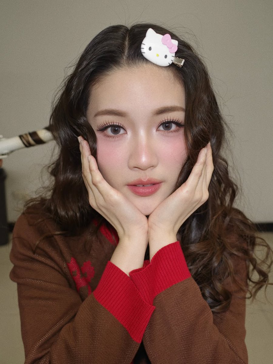 143kimyoung_ss's tweet image. She's so cute and beautiful.

GINNY BIRTHDAY CELEBRATE
#GinnyCelebrate25thWithAlkey