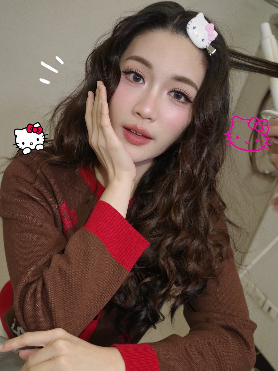 143kimyoung_ss's tweet image. She's so cute and beautiful.

GINNY BIRTHDAY CELEBRATE
#GinnyCelebrate25thWithAlkey