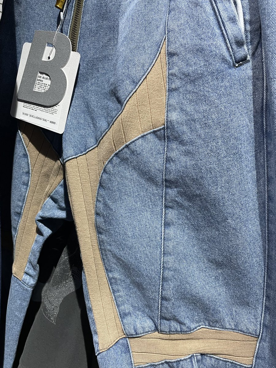 昨日bodysongさんのレセプションにお伺いしてきました。異素材の組み合わせ、新しい型みたいなデザインめっちゃ良かったので共有です。

フラグシップ店が江古田駅ちかくにまもなくオープンします。

今日はプレオープン日☝️
遊び心ある服好きな方はぜひ行ってみてください🙌
