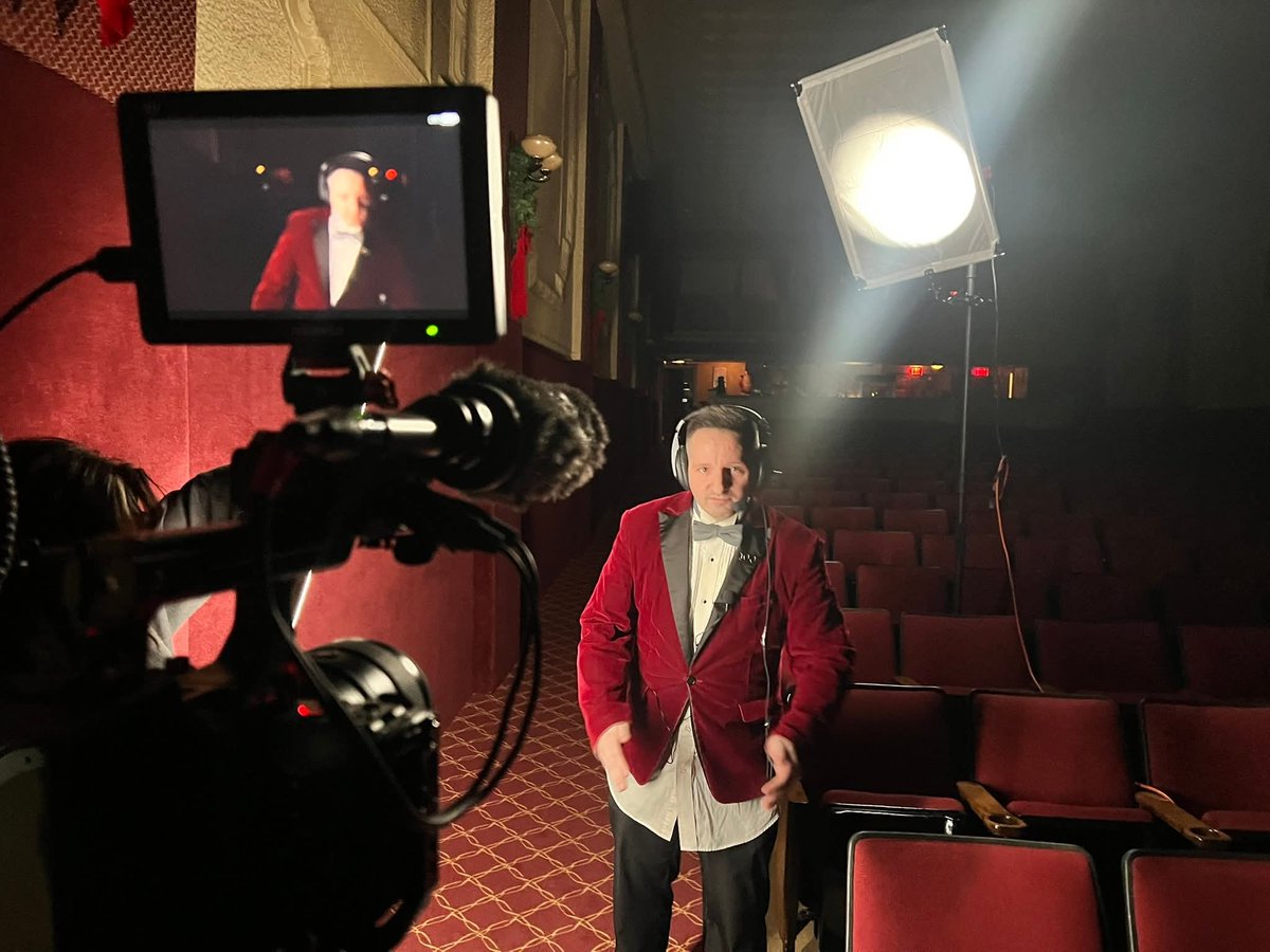 schlock awe tweet media