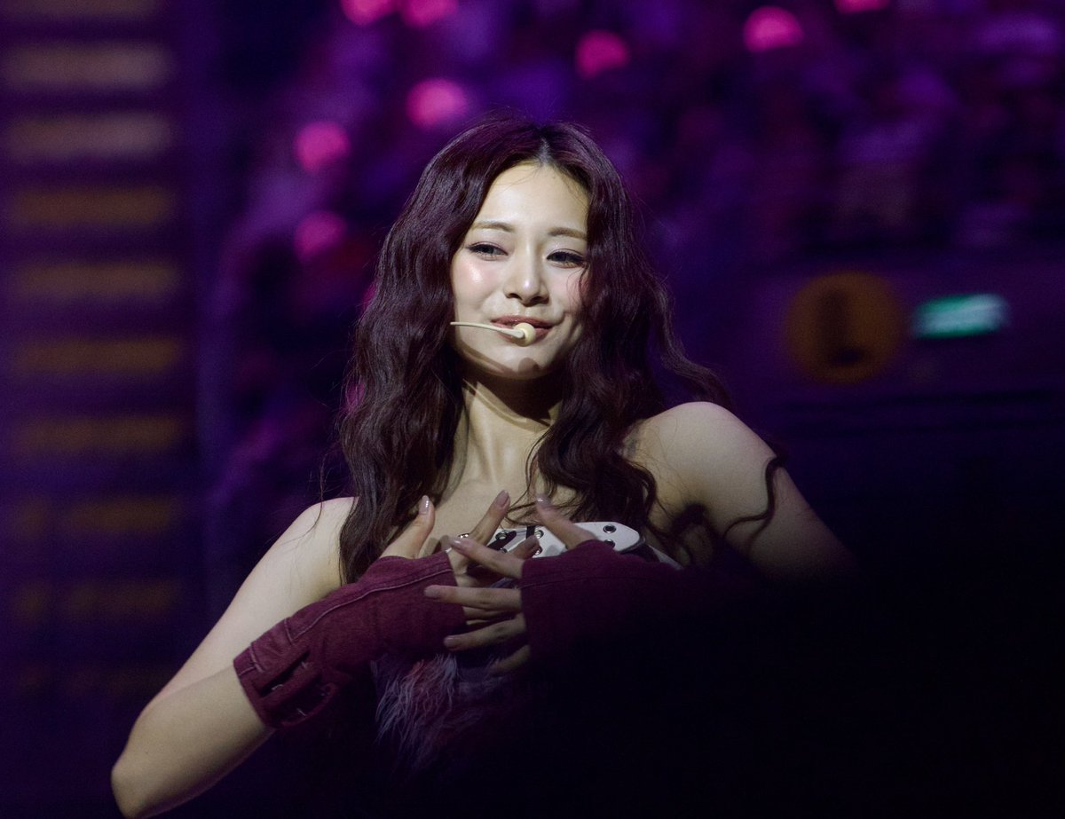 251214
#TWICE #트와이스
#TZUYU #쯔위 #ツウィ #周子瑜
#TWICE_THISISFOR_WORLD_TOUR_BANGKOK