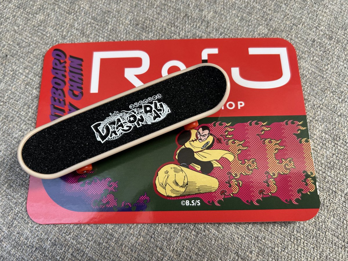 ちょいちょいちょいー！！！ スケートボードキーチェーン桃白白の