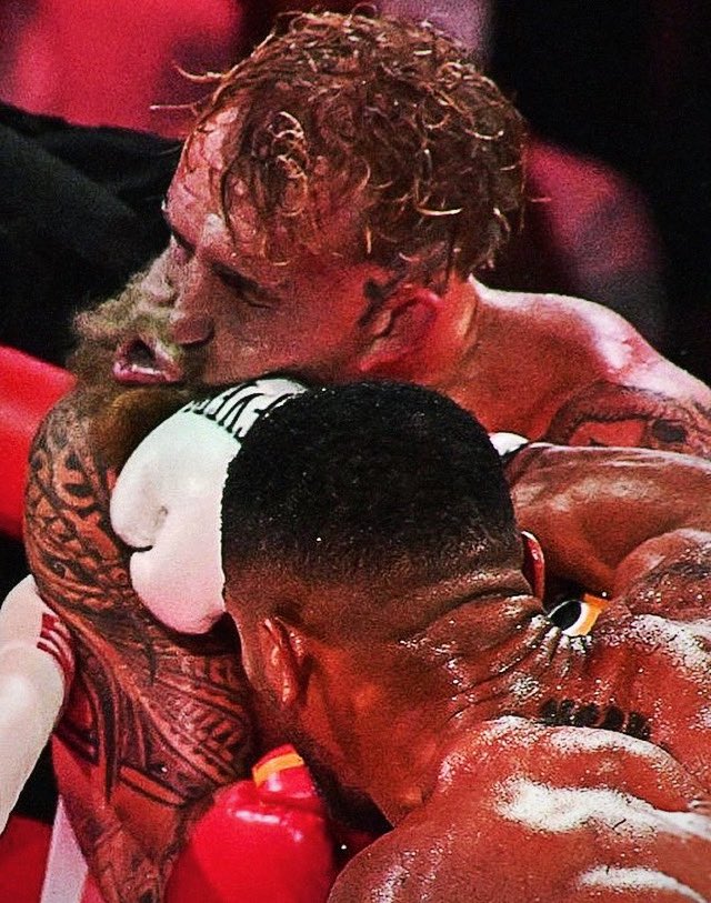 This angle of AJ’s KO over Jake Paul 😳 https://t.co/6Nq3WfnZIS