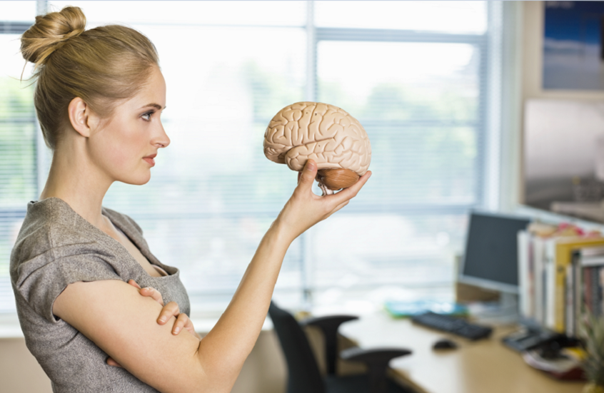 4 عادات بسيطة تؤخر شيخوخة الدماغ بمقدار ثماني سنوات 