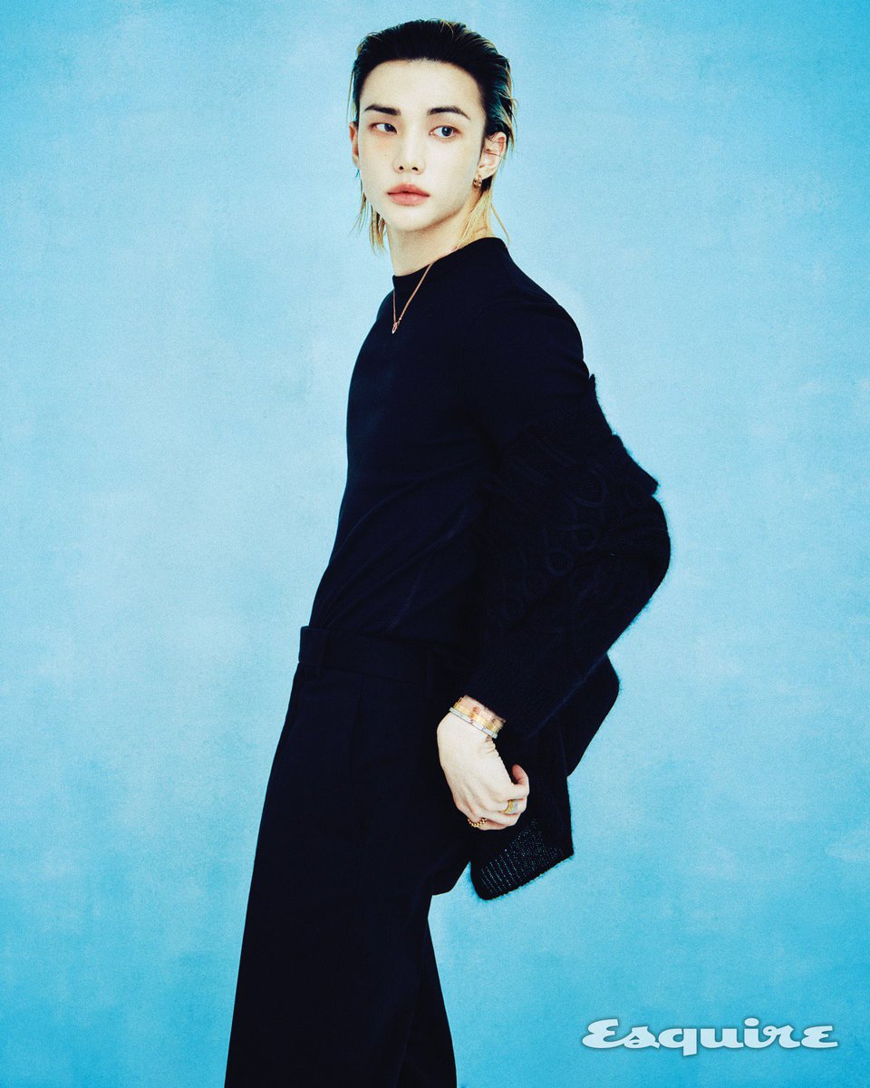 spearhyunnie's tweet image. HYUNJIN x CARTIER FOR ESQUIRE KOREA!