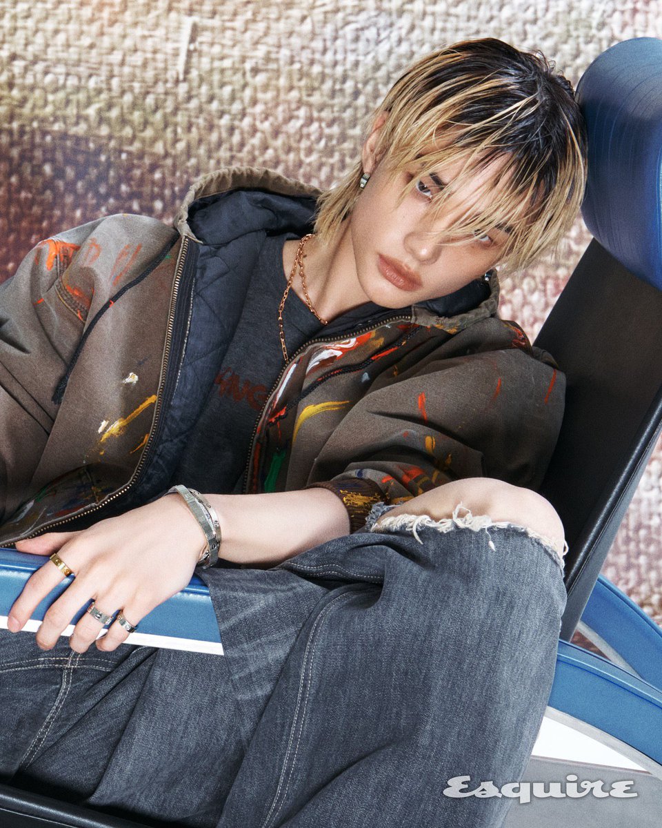 spearhyunnie's tweet image. HYUNJIN x CARTIER FOR ESQUIRE KOREA!