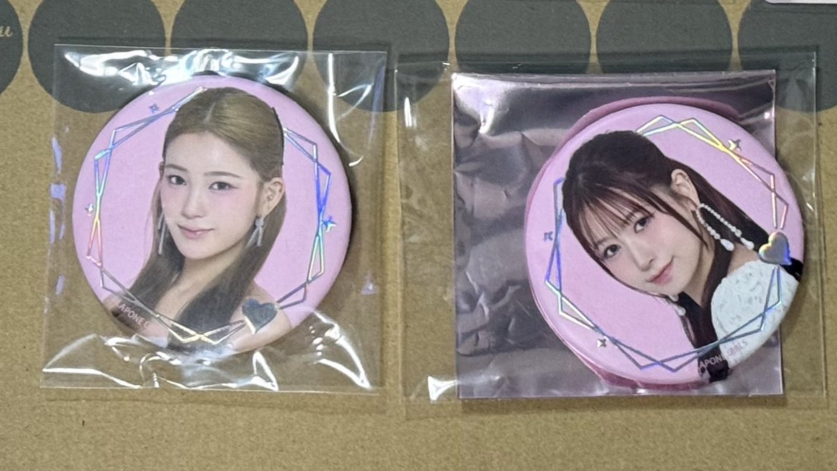 ME:I 缶バッジ 交換 譲) 櫻井美羽 笠原桃奈 ピンク 求) 同種 海老原鼓