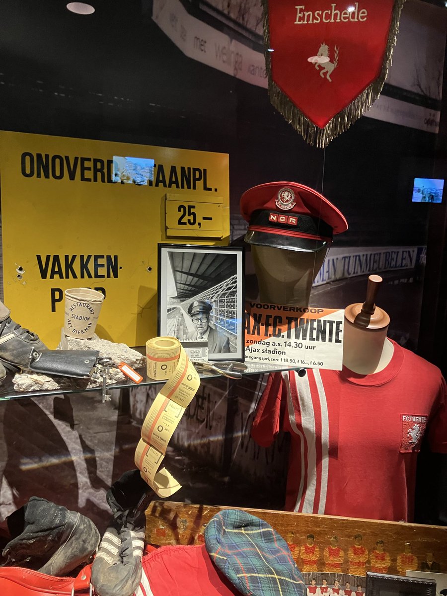Even een rondje nostalgie gemaakt !
Even een shirtje en bakje koffie bij  Vak-P , 100e kijkje in het museum en rondje diekman .