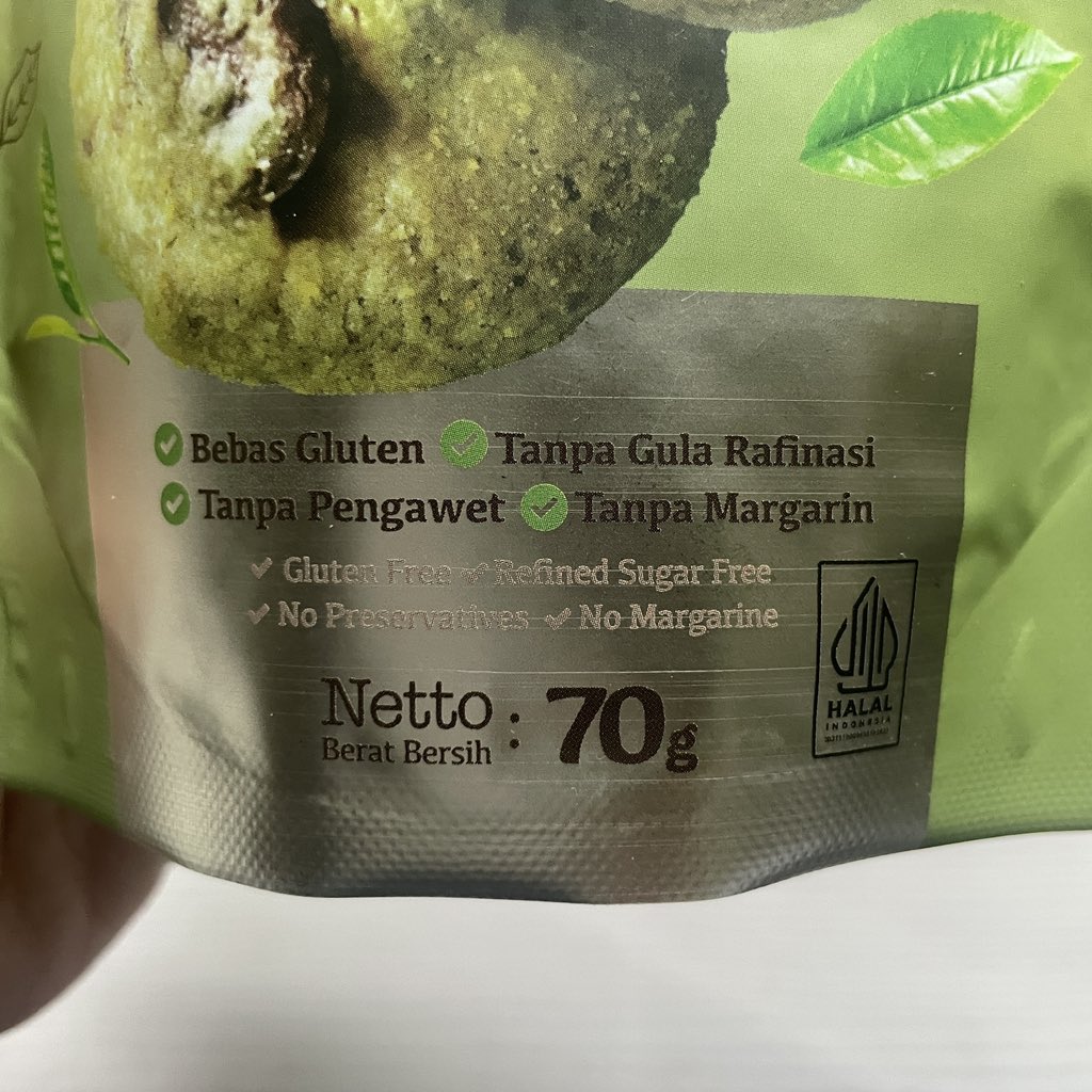 whiskypiee's tweet photo. pengen cemilan sehat? 
choose this one: MATCHA CHOCO CHIPS COOKIES, REALLY YUMMY!!💚🍪🍵

✅gluten-free (tanpa terigu)
✅manis dari gula tebu organik
✅pakai BUBUK MATCHA ASLI
✅tanpa margarin, pengawet &amp; pewarna

ada selain matcha-choco chips juga ya👌🏻 https://t.co/3HTNw7IyRZ