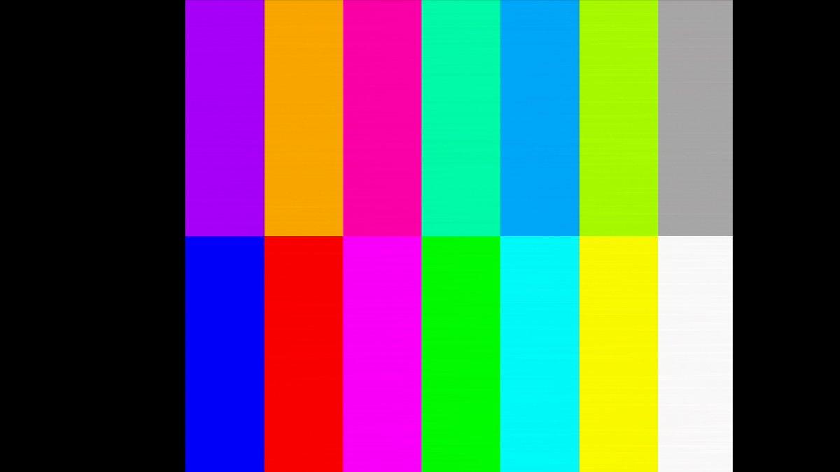 kurist2010's tweet image. やっとpicoでまともに16色カラーバーを出せるように･･･。色合いはブートセルで4種切替可にしました。
フレームバッファを640x480にするとパワー不足なので640x240にしてます(出力信号は640x480)。
次の目的はCGA2RGBv2っぽいことをしたいのでRGBIを入力して、この4種の色で出力するのが目標。