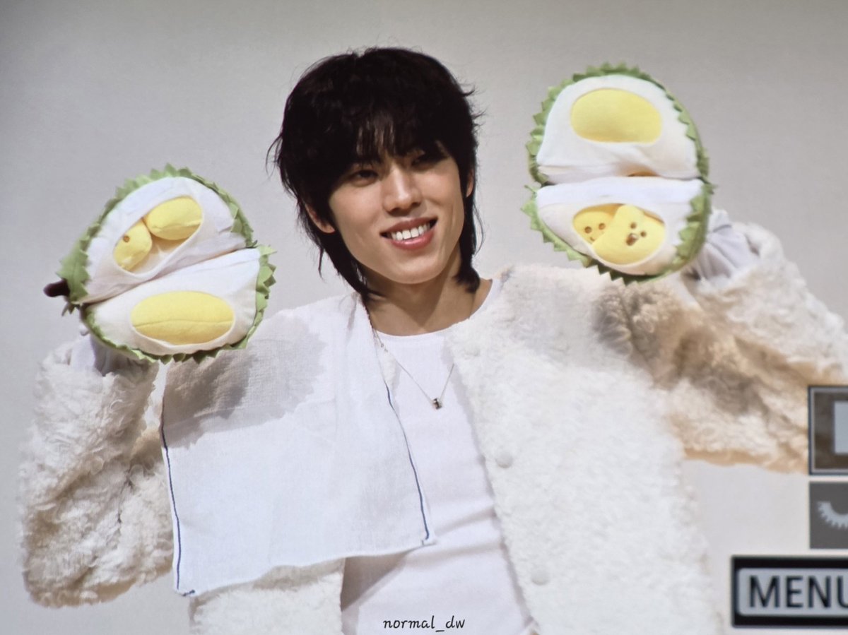 251220 케이팝투게더 팬싸 preview

🌰 두리안 얼마에요?
🐿 39800원 ㅋㅋㅋㅋㅋ

#장동우 #JangDongWoo
#솔로 #컴백 #AWAKE 
#SWAY #SWAY_Zzz