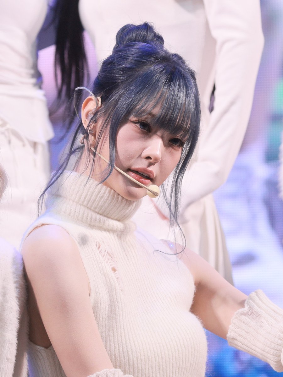 dalcomi77's tweet image. 251220 pre

#린 #Lynn #트리플에스 #tripleS