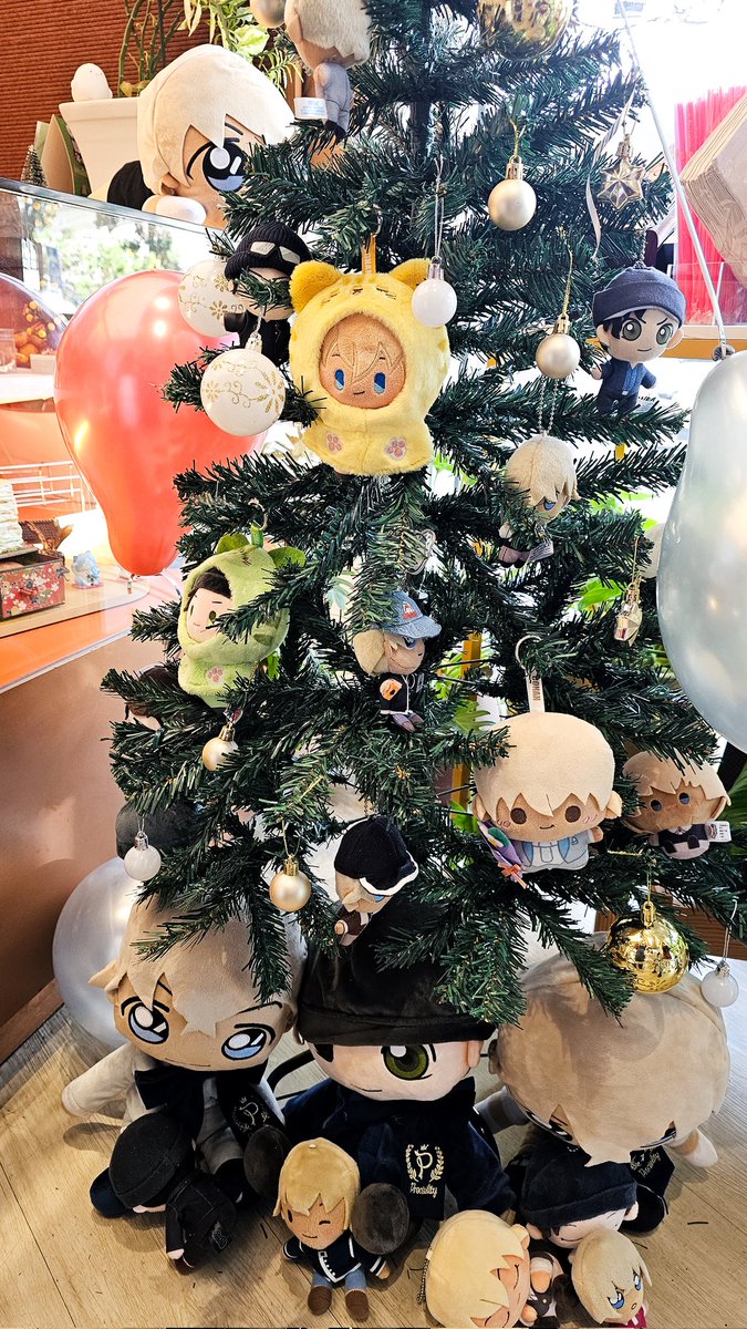 yaィンying🌼💗 ft. very busy tweet media