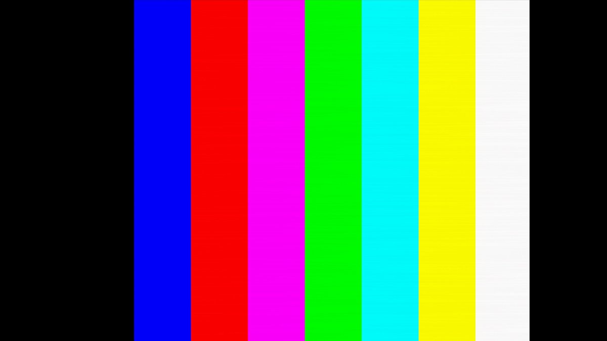 kurist2010's tweet image. やっとpicoでまともに16色カラーバーを出せるように･･･。色合いはブートセルで4種切替可にしました。
フレームバッファを640x480にするとパワー不足なので640x240にしてます(出力信号は640x480)。
次の目的はCGA2RGBv2っぽいことをしたいのでRGBIを入力して、この4種の色で出力するのが目標。