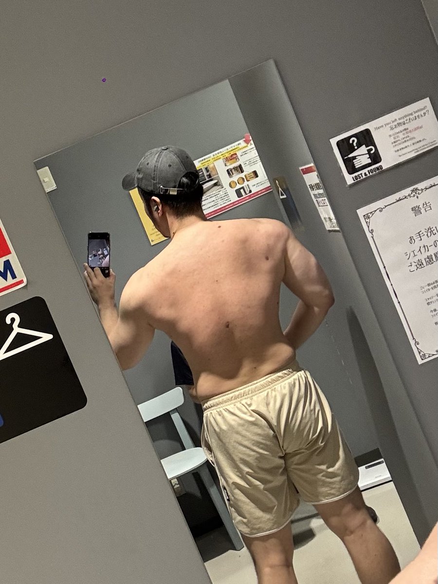 本日は背中トレ💪