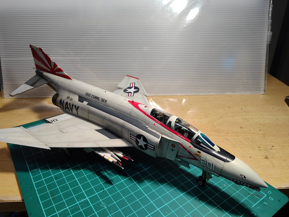 slcc70's tweet photo. タミヤ1/48ファントム、サンダウナーズ、とりあえず完成といたしました。今の全力であります。皆様の励まし、ありがとうございました。 https://t.co/nXxhp3WfFw