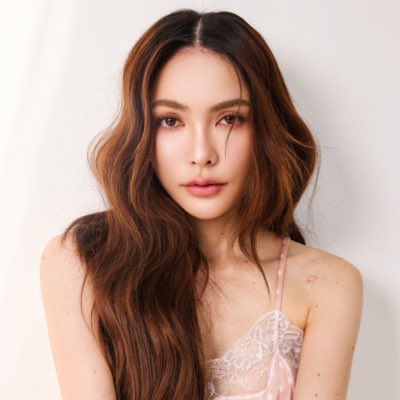Charlotte Austin tweet media