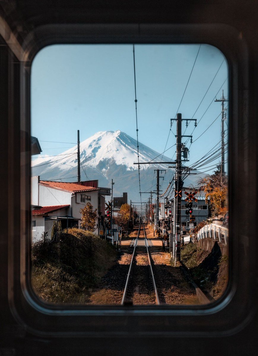 CMPQ5's tweet image. 買い物行こ〜🛍️〜いい一日になりますように 📚 🤣