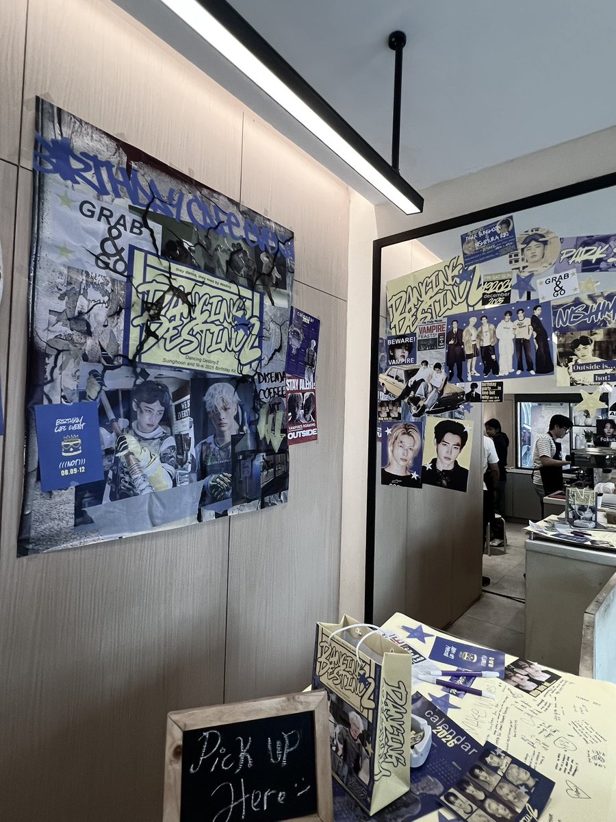 caethoon's tweet image. stopped by hoonki’s bday cafe event ♡