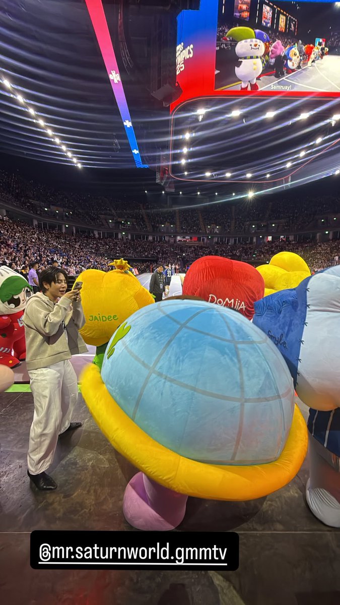 EarthOfficialFC's tweet photo. อ้วนน้อยถ่ายดี ๆ นะงับ 🩵

IGs : theearthe 

EARTHMIX CHEER STARLYMPICS 2025 
#GMMTVStarlympics2025 
@Earth_Pirapat #EarthPirapat https://t.co/E0EWeT1f4l