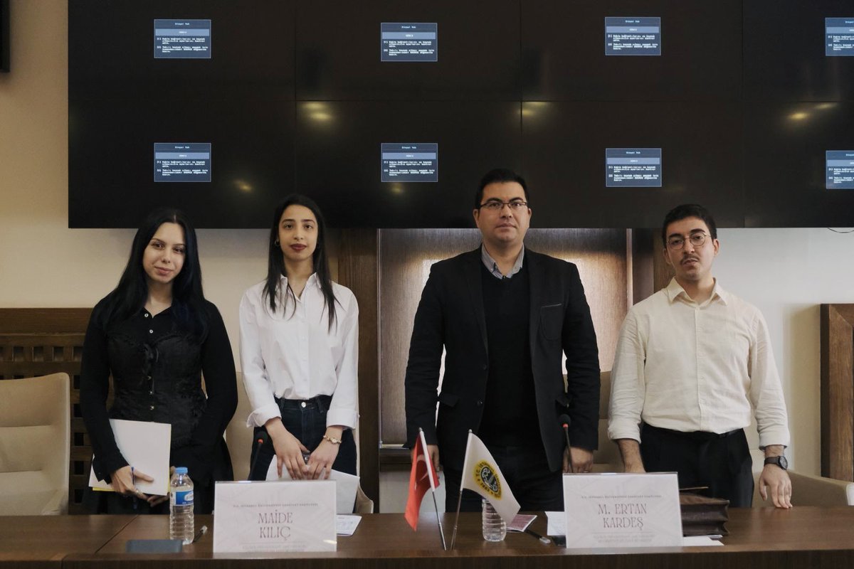 İÜ Felsefe Topluluğu tweet media