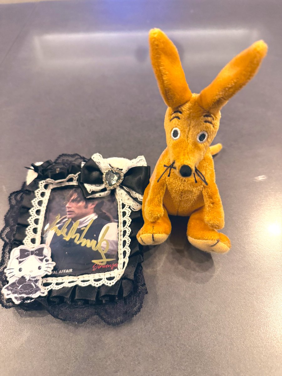 マッツミケルセンさんに関連するぬいぐるみが欲しいなぁと…常々思って