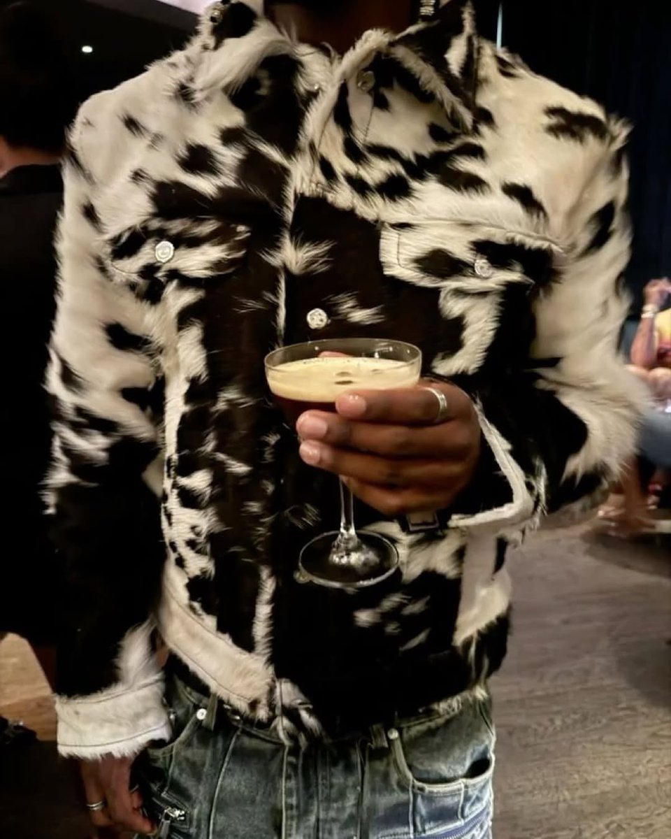 musesblueprint's tweet image. 