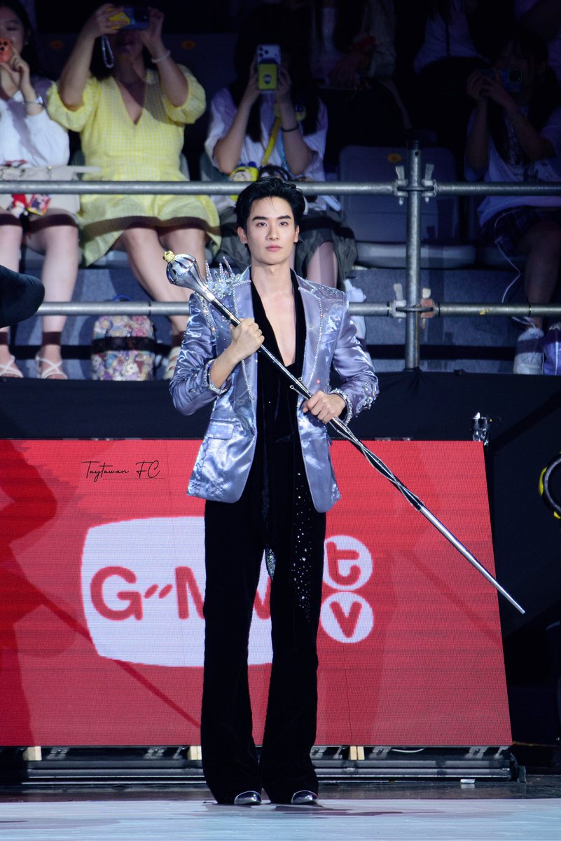 คทากร ยืน1 มาทุกปี สมมงมาก👑💙

TAYNEWSAN HUI LAY HUI
#GMMTVStarlympics2025
#Tawan_V